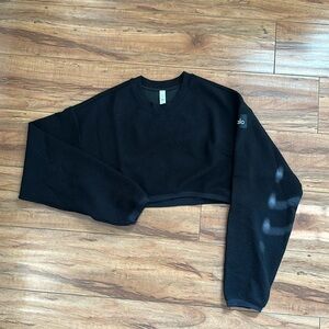 Alo crop top size small